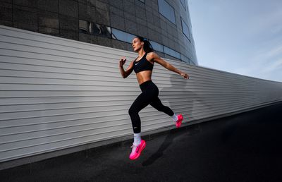 GĂSEȘTE-ȚI RITMUL: Trei modele Nike pentru trei tipuri de alergători