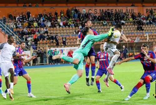 Ceahlăul Piatra Neamț și-a cerut intrarea în insolvență/ foto: Facebook @Ceahlăul Piatra Neamț