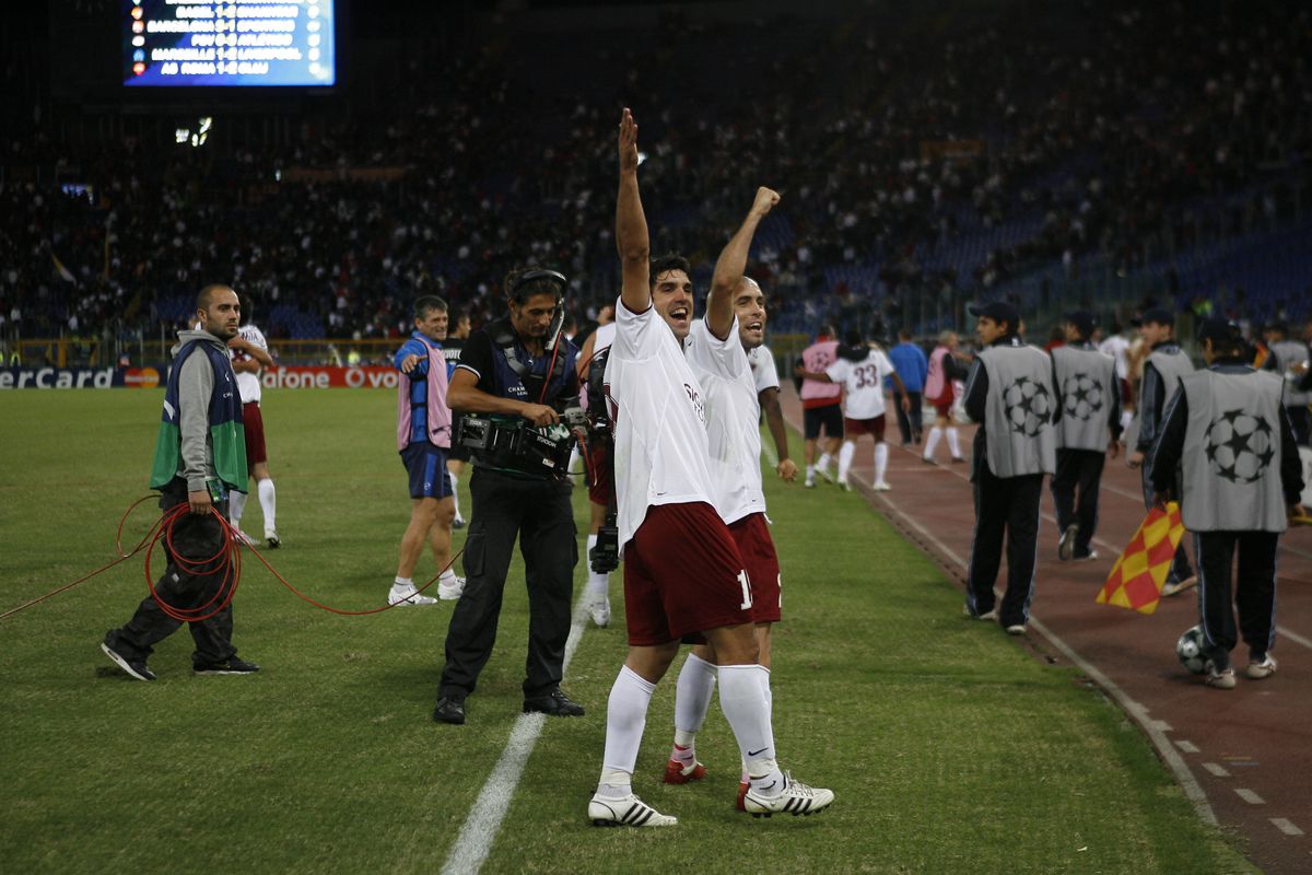 Fix 17 ani de când zidarul Culio a răpus gladiatorii » Imagini memorabile de pe Olimpico + Amintirile „Papei de la Roma”: „Fază tare cu Trică în vestiar”