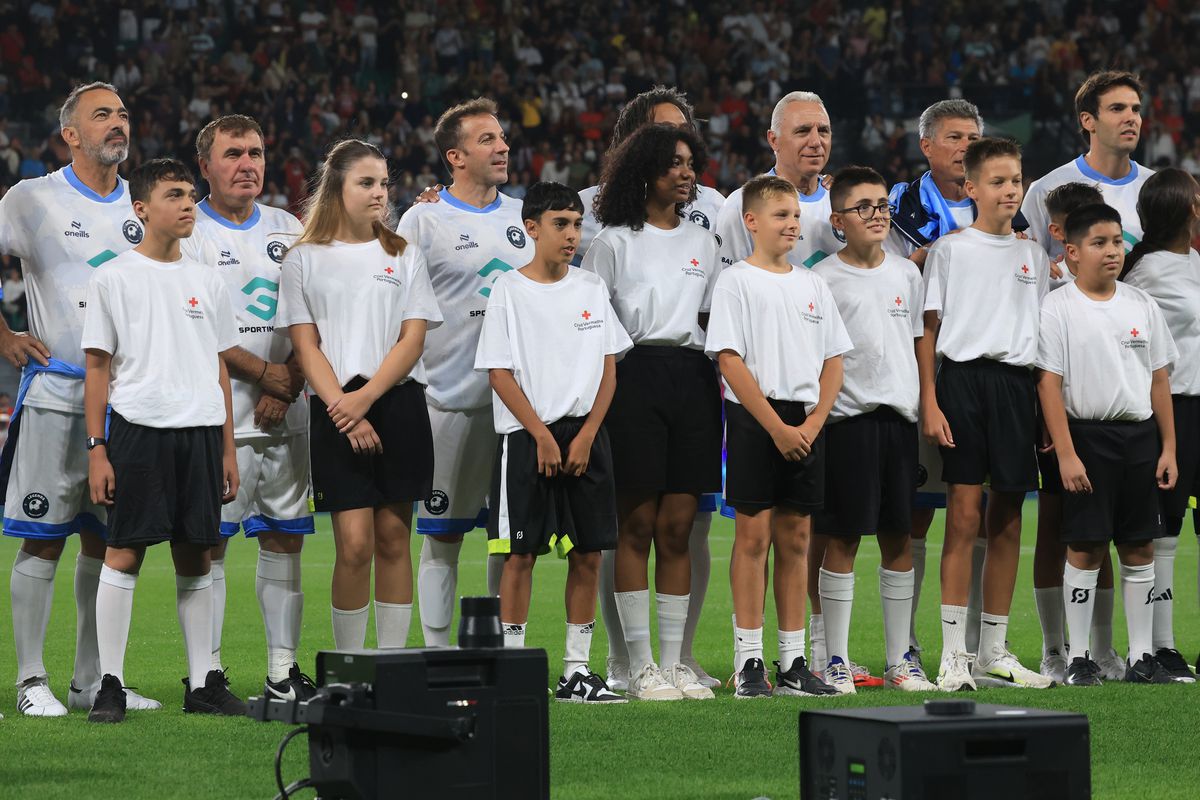 50 de fotografii inedite cu Gică Hagi la Legends Charity Game » GSP l-a provocat pe „Rege”: „N-avem noi bani de ei”