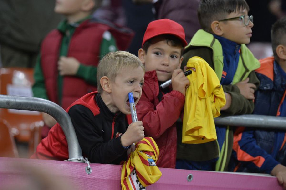 România - Norvegia 1-1 // Copiii din tribune