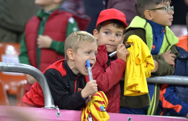 ROMÂNIA - NORVEGIA 1-1 // VIDEO Copiii spun lucruri trăsnite » Analiza micilor fani: „Eu cred că am fost foarte proști! Arbitrul a fost plătit” :)