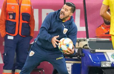 ROMÂNIA - NORVEGIA 1-1 // Daniel Pancu îi ia apărarea lui Cosmin Contra: „Alea sunt înjurături cu dragoste, dar voi nu aveți cum să înțelegeți”