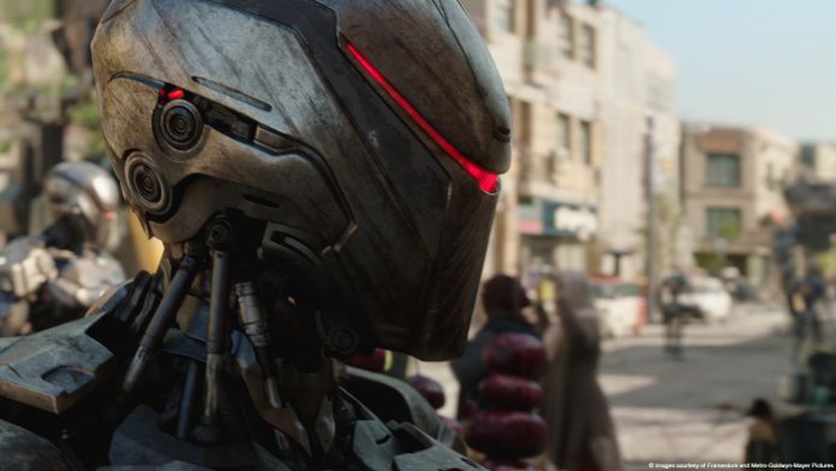 La ce ne uităm?! 24 de imagini de necrezut cu efectele speciale din filme: în ce hal arată o scenă celebră din Wolf of Wall Street în realitate!