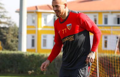 FOTO Denis Alibec, primul antrenament la noua echipă! Mâine poate debuta