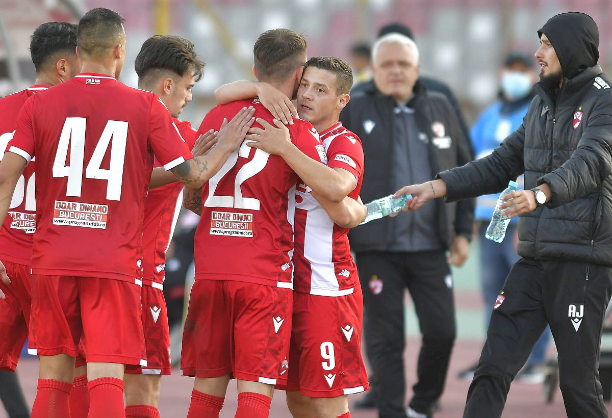 Vedeta lui Dinamo, arătată cu degetul după înfrângere: „Dispare din joc! Tot timpul e nemulţumit”