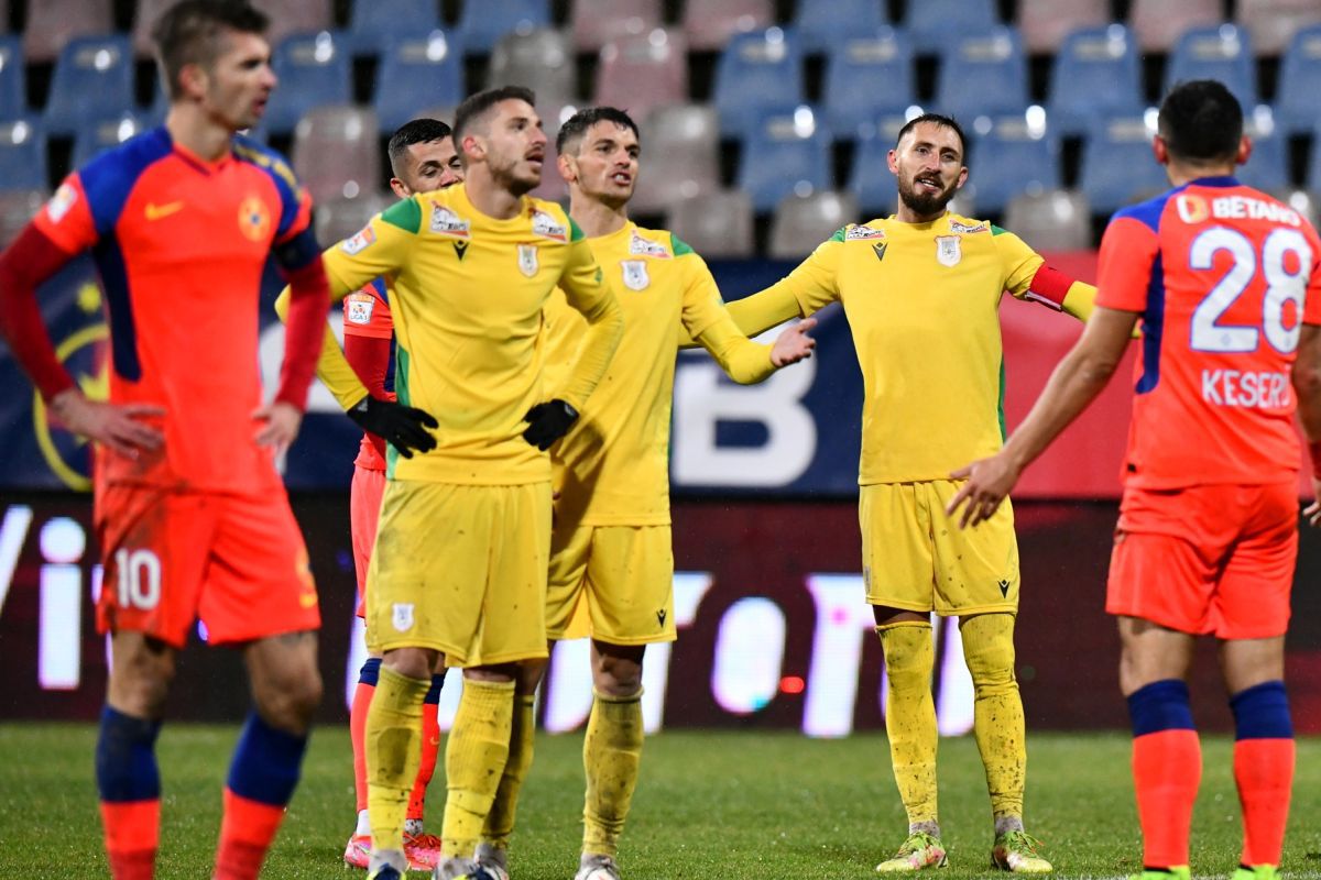 „Niște derbedei! Miercuri anunțăm dacă ieșim din campionat!” » Declarație-șoc: CS Mioveni amenință cu retragerea din Liga 1!