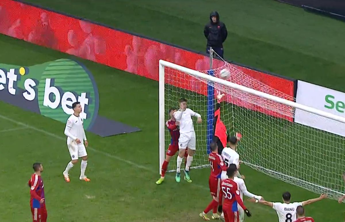 Gol cum n-a văzut Ghencea » Portarul de la CSA Steaua, umilit de un puști al Astrei cu o execuţie fabuloasă, direct din corner! „Militarii”, pas greșit