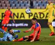 FCSB a învins-o pe CS Mioveni, scor 3-0. Adrian Porumboiu, fost mare arbitru internațional, consideră că primele două goluri marcate de gazde au venit în urma unor greșeli de arbitraj. „Centralul” partidei: Marcel Bîrsan.