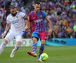 Karim Benzema (Real Madrid) în duel cu Sergio Busquets (Barcelona)/ foto Imago images
