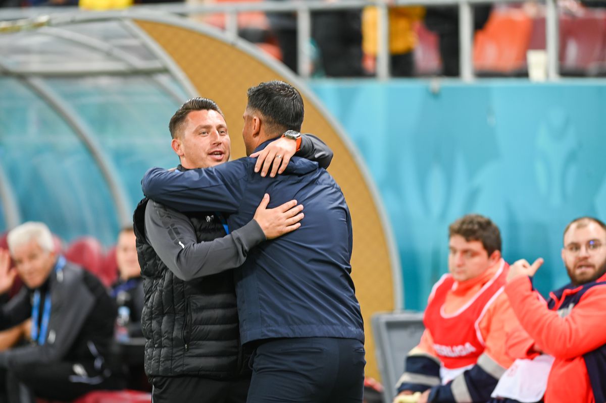 Nicolae Dică, amuzat de întrebarea reporterei: „Ah, ai început?!”