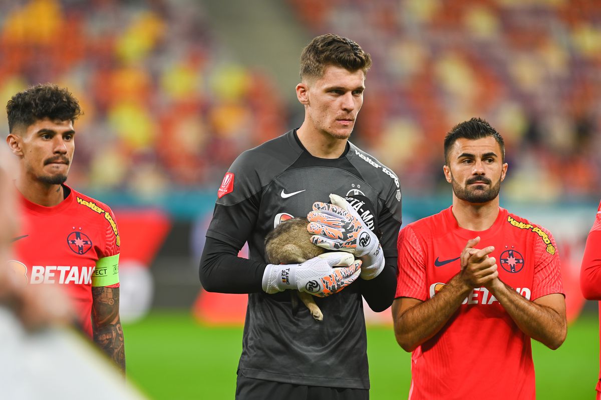 Ședință imediat după FCSB - UTA: „Sunt dezamăgit, supărat!”