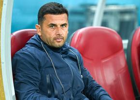 Fanii FCSB nu au uitat de umilința cu Silkeborg » Mesajul afișat în tribună pentru Dică