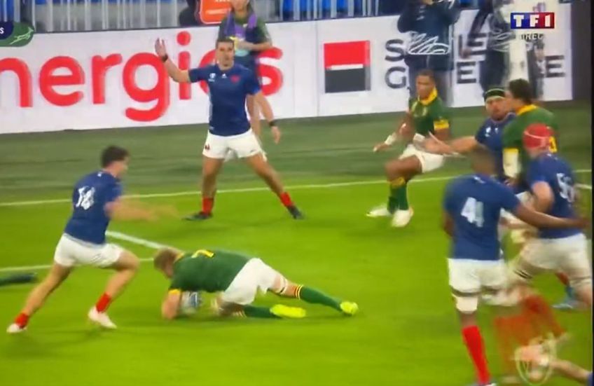 Africa de Sud a învins Franța, scor 29-28, și a completat „careul de ași” al Cupei Mondiale de rugby. Francezii se plâng de arbitrajul lui Ben O’Keeffe, oficial din Noua Zeelandă.