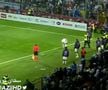 Scene incredibile în Bosnia: un fan a intrat în teren și l-a ATACAT pe Cristiano Ronaldo!