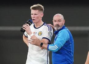 Fostul asistent al lui Mourinho este primul selecționer care a calificat Scoția la două Euro consecutive, după o pauză de un sfert de secol