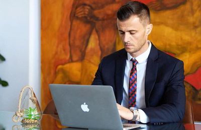 „Titanul” fugit din țară era văzut la Dinamo: „E unul din marii milionari ai României. Îl făcea Nicolescu patron”