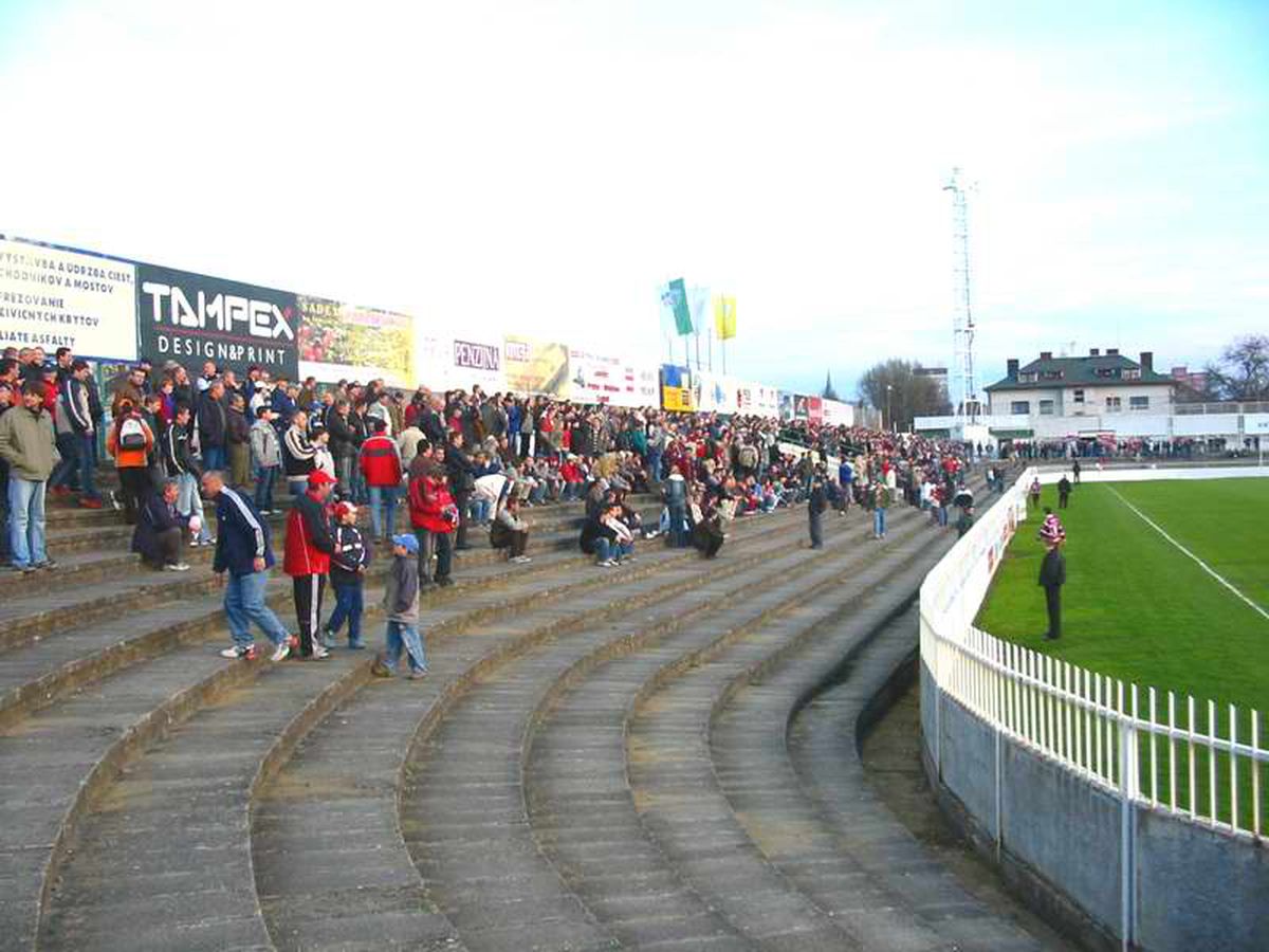 România va fi la Euro U21 din Slovacia 2025: 8 stadioane, când aflăm adversarii, posibili rivali de la Barcelona, Chelsea sau Porto » Pancu s-ar putea duela cu un nume imens