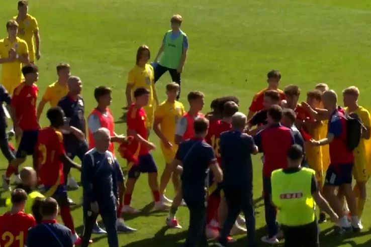 Scandal la România U19 - Spania U19. Captură FRF TV.