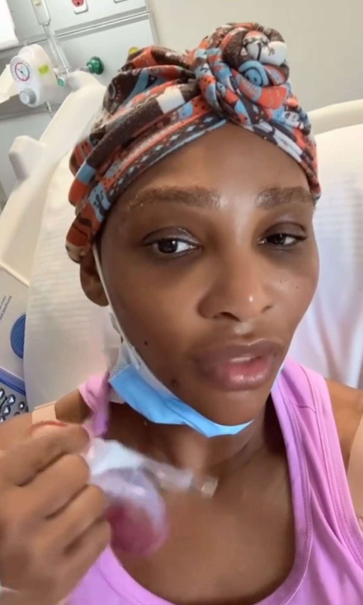 Serena Williams, imagini de pe patul de spital