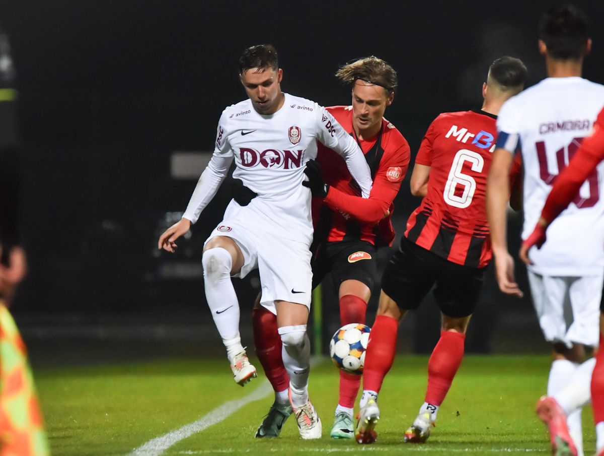 Islam Slimani a „spart gheața” la CFR Cluj și s-a luat de arbitraj: „Nu a fost penalty!”