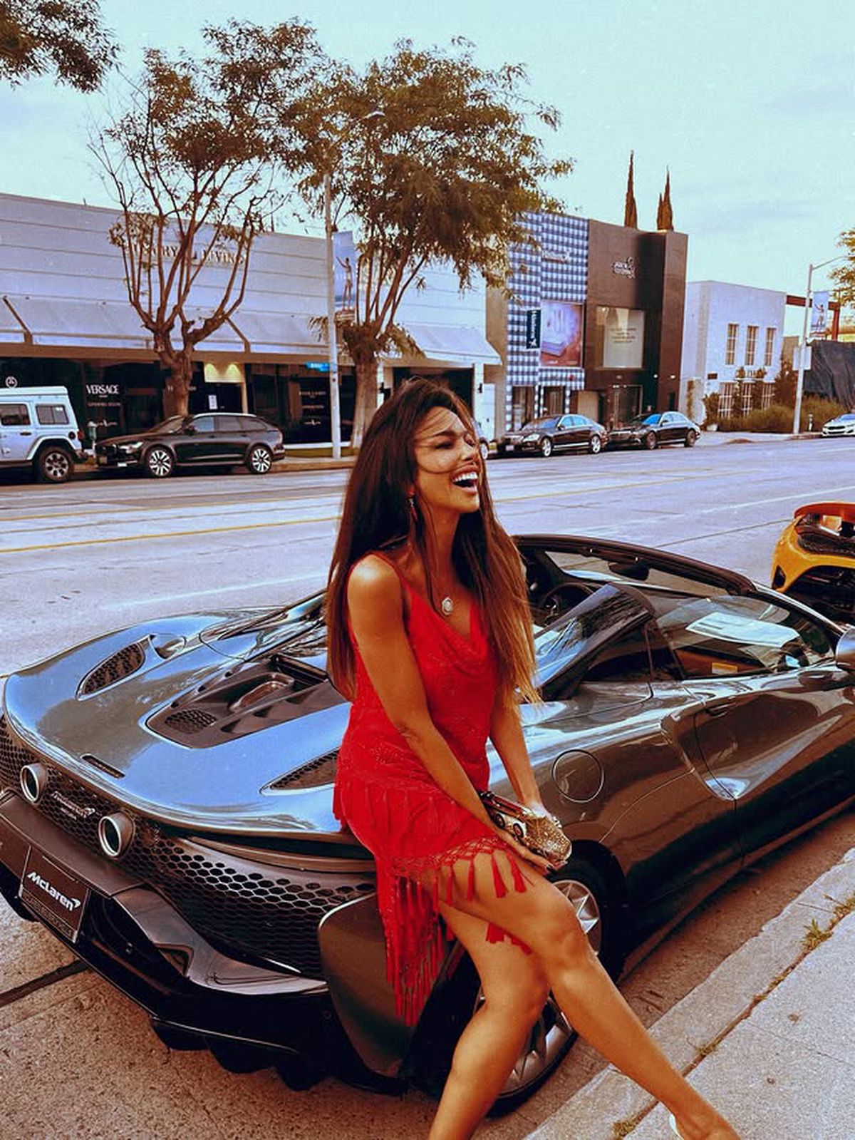 De la Pițian la Zambrotta: noile poze incendiare cu românca au făcut ravagii printre fotbaliști » „Sper că apa este caldă”