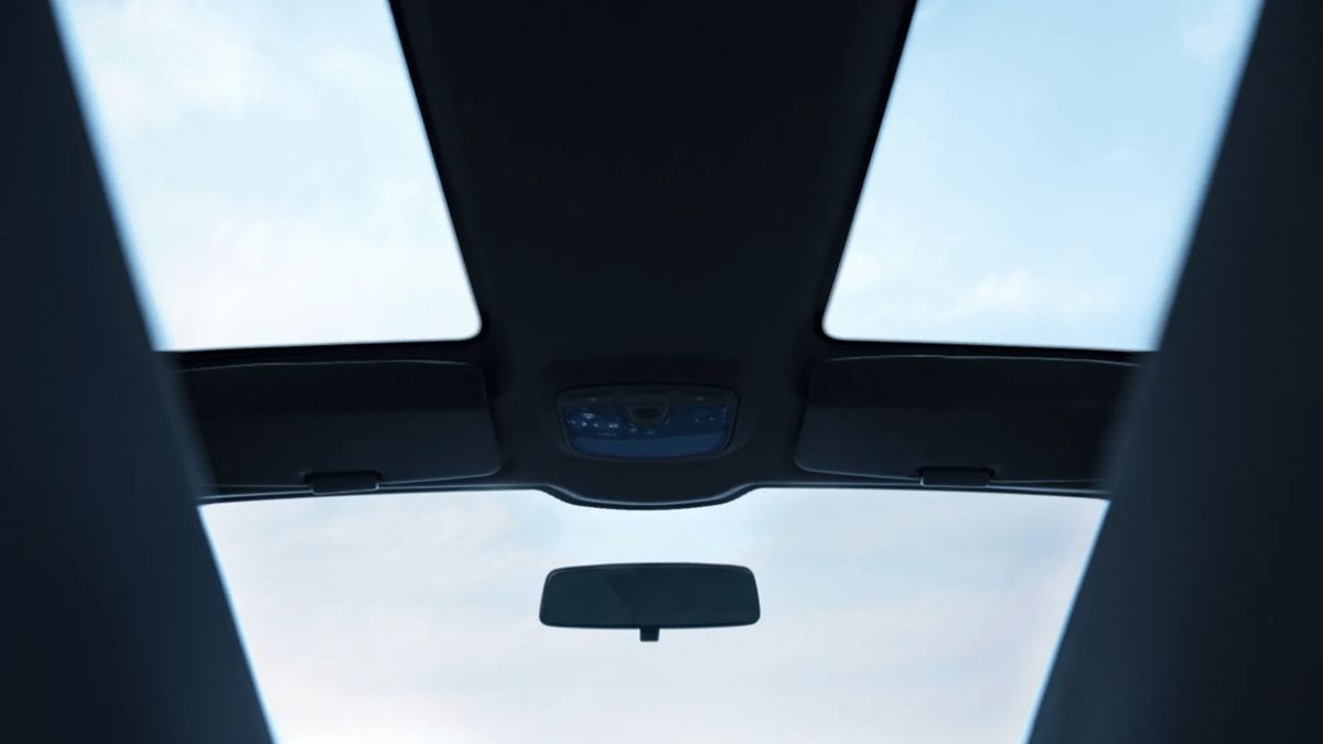 Mașina fabricată la imprimantă, care a cucerit Spania și Italia, vrea să invadeze și România! E mai scumpă decât Dacia Spring, dar poate fi condusă de la 16 ani