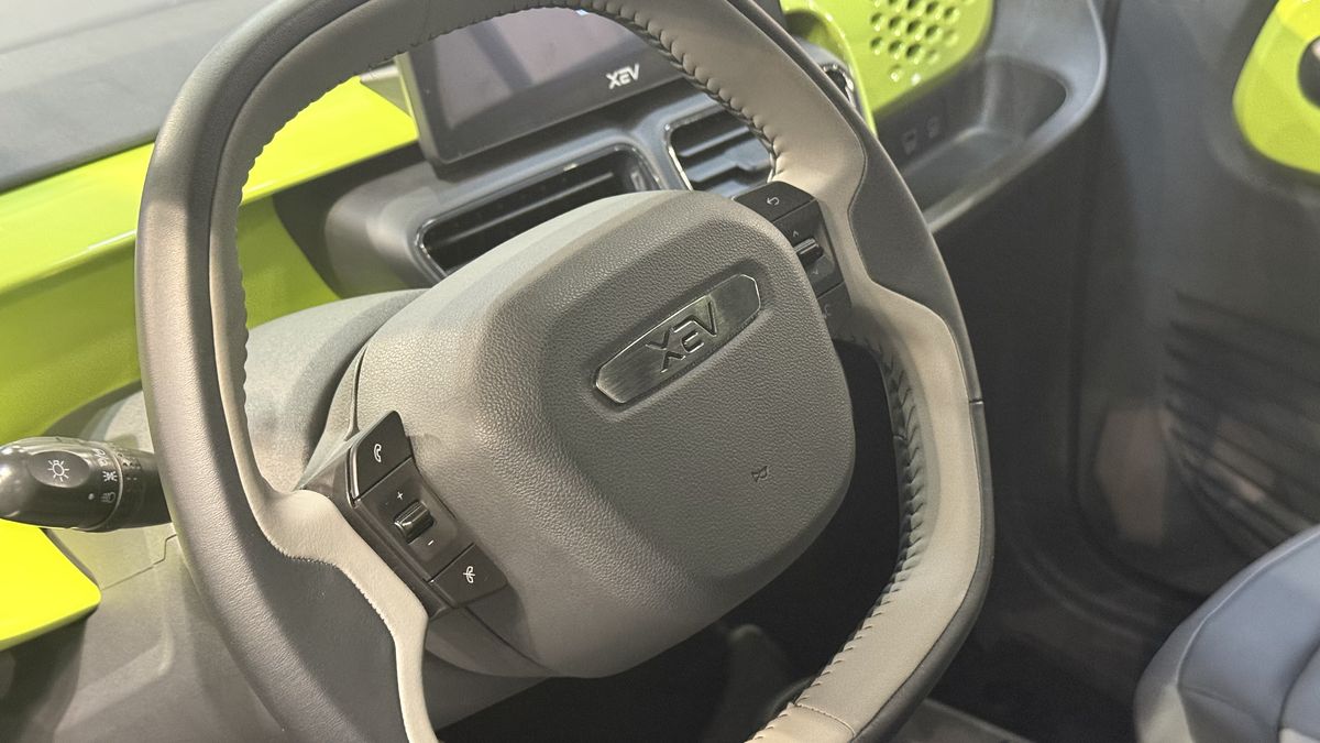 Mașina fabricată la imprimantă, care a cucerit Spania și Italia, vrea să invadeze și România! E mai scumpă decât Dacia Spring, dar poate fi condusă de la 16 ani