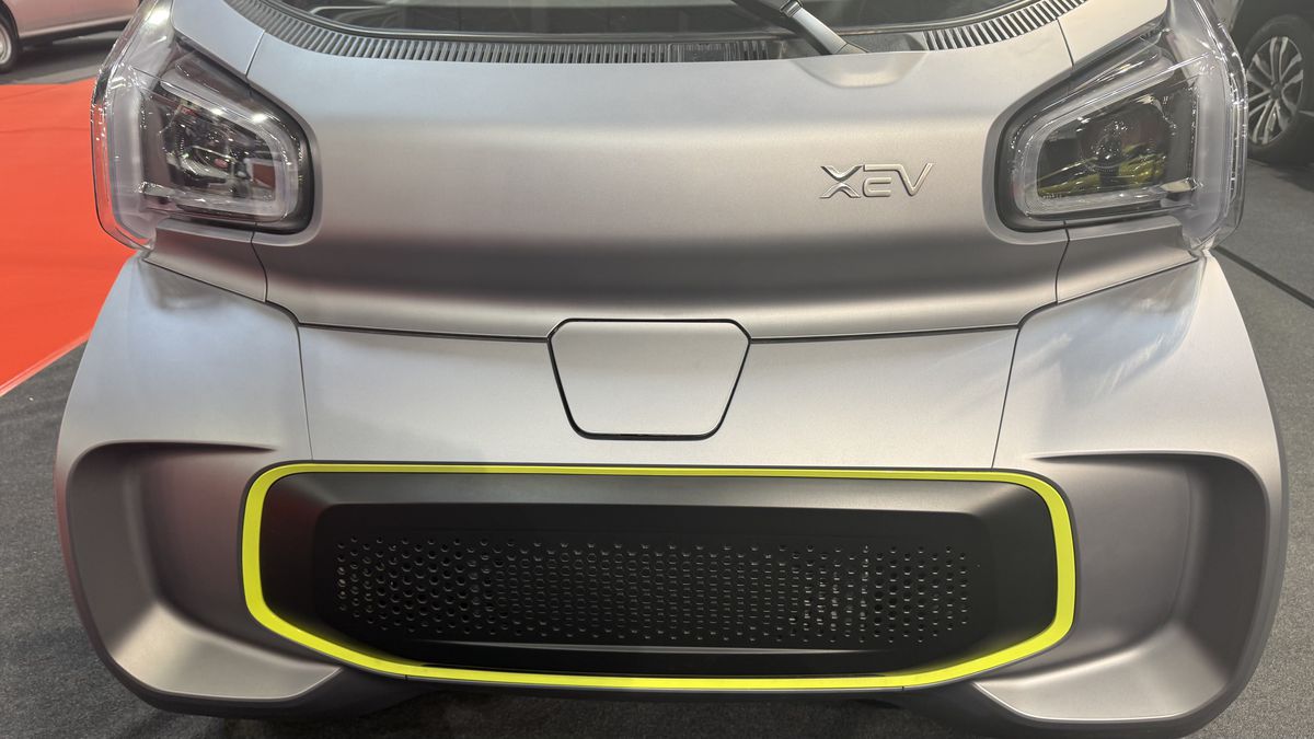 Mașina fabricată la imprimantă, care a cucerit Spania și Italia, vrea să invadeze și România! E mai scumpă decât Dacia Spring, dar poate fi condusă de la 16 ani