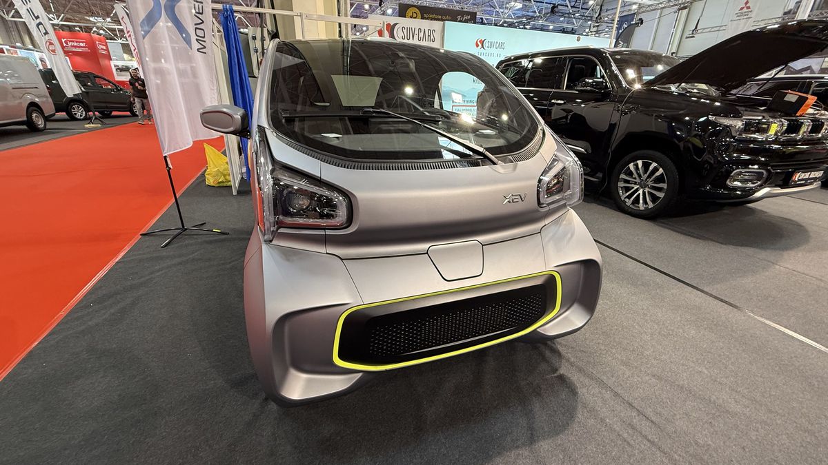 Mașina fabricată la imprimantă, care a cucerit Spania și Italia, vrea să invadeze și România! E mai scumpă decât Dacia Spring, dar poate fi condusă de la 16 ani