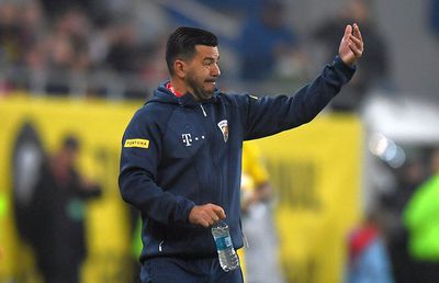 Contra, demisia! 7 motive pentru care selecționerul trebuie să plece: zero rezultate, regulamente ignorate, relații cu impresarii, ambiții și războaie inutile