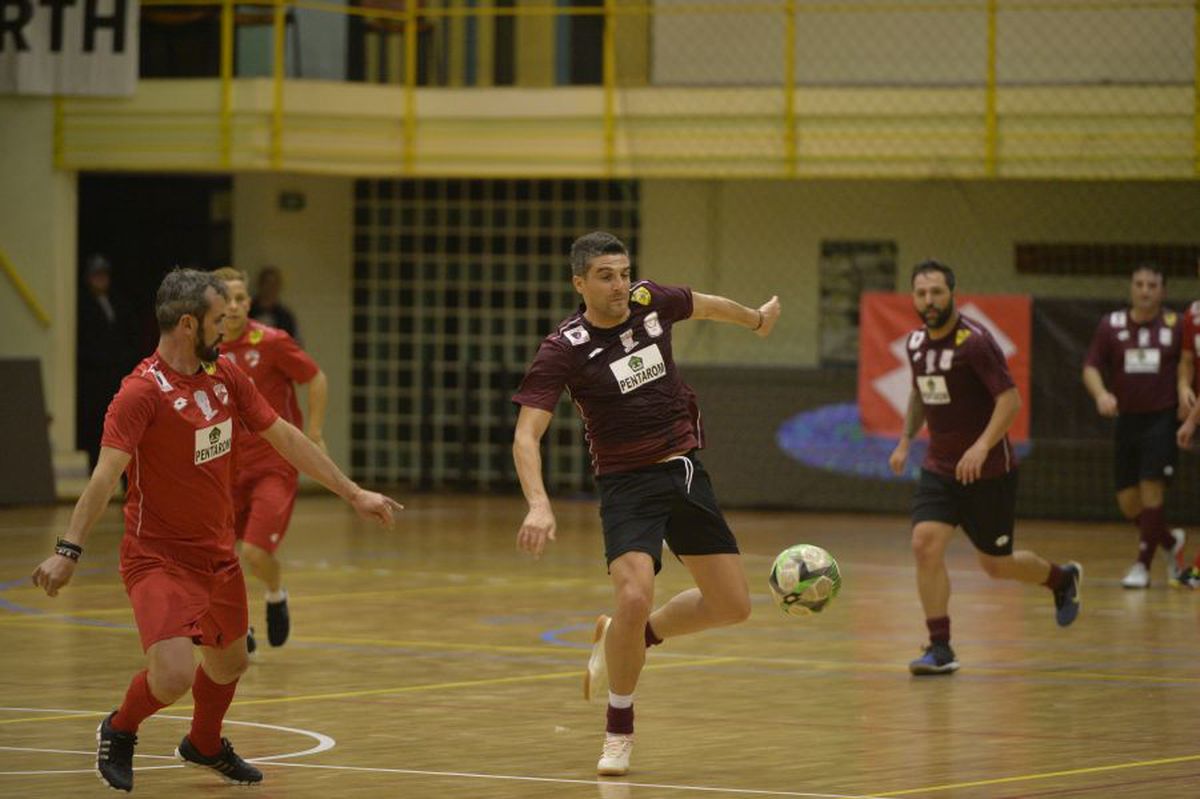 România - Suedia 0-2 // GALERIE FOTO Eveniment în memoria lui Didi Prodan » Raț, Niculae sau Cristi Pulhac dau de pământ cu România și Cosmin Contra: „Nu mai avem valoare! Selecția trebuie făcută imparțial!”