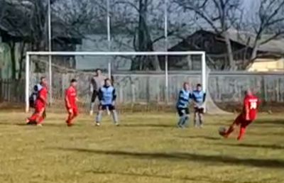 Momente incredibile în Liga a 4-a! Un primar de 51 de ani s-a titularizat în echipa pe care a înființat-o și a marcat în stilul lui Messi