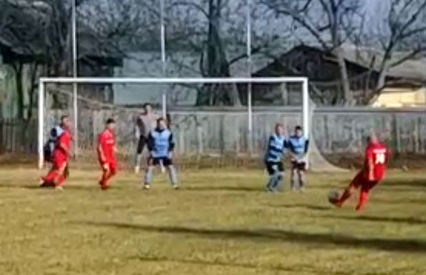 Momente incredibile în Liga a 4-a! Un primar de 51 de ani s-a titularizat în echipa pe care a înființat-o și a marcat în stilul lui Messi