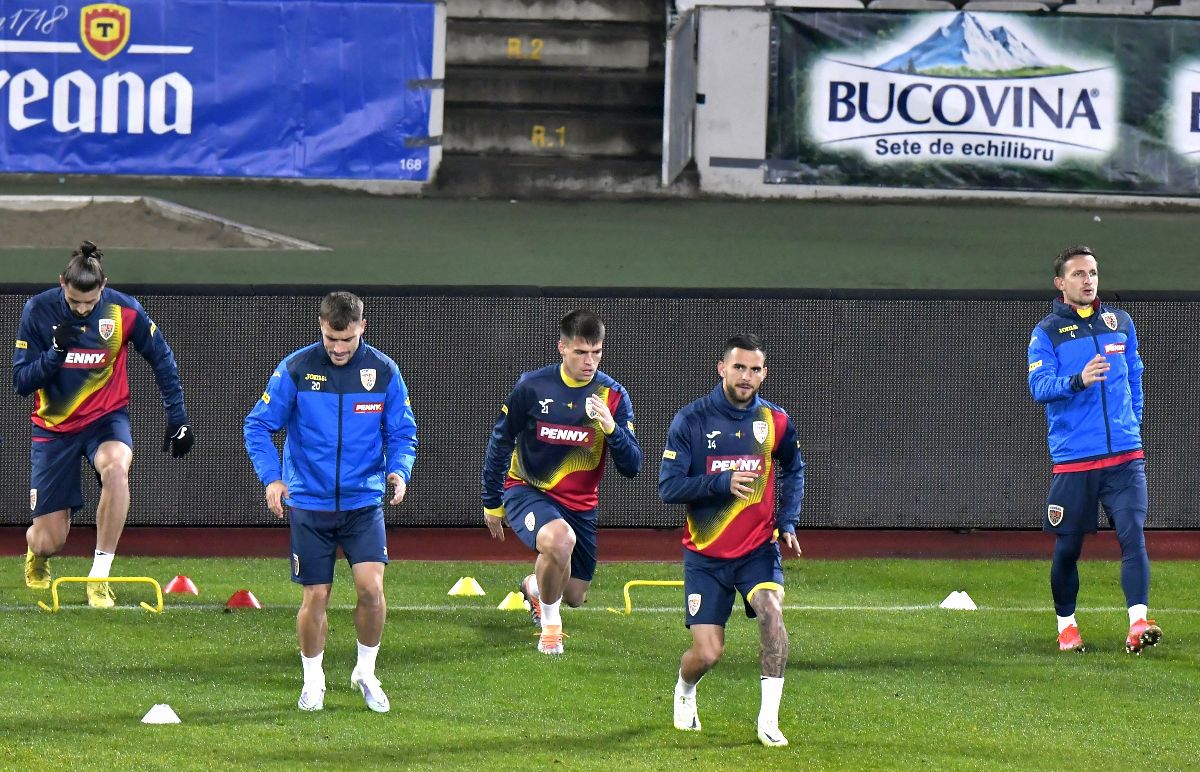 Prezență-surpriză la antrenamentul naționalei » „Tricolorii” s-au pregătit înainte de meciul Slovenia