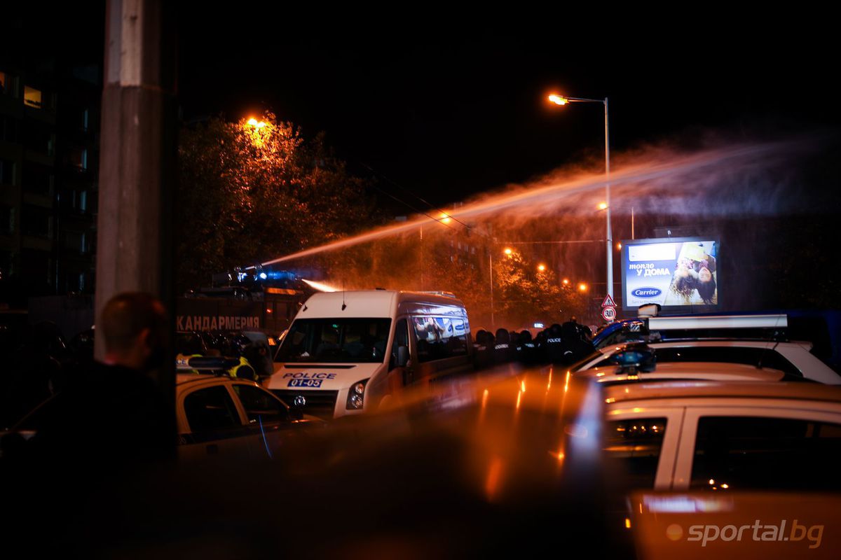 Haos pe străzile din Sofia în timpul meciului Bulgaria - Ungaria