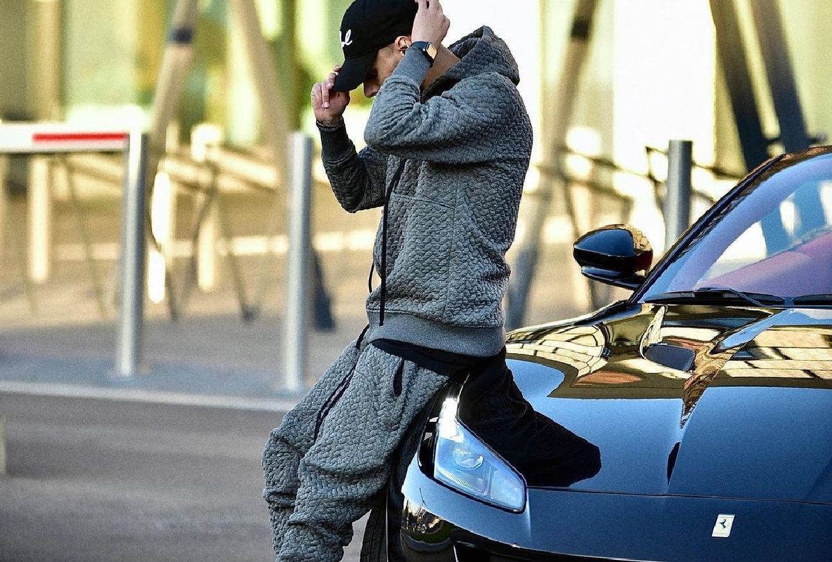 Incredibil! Puștiul care marca pentru Craiova în Europa League s-a lăsat de fotbal la 21 de ani și și-a deschis o spălătorie de lux » Era considerat „giuvaierul generației sale”