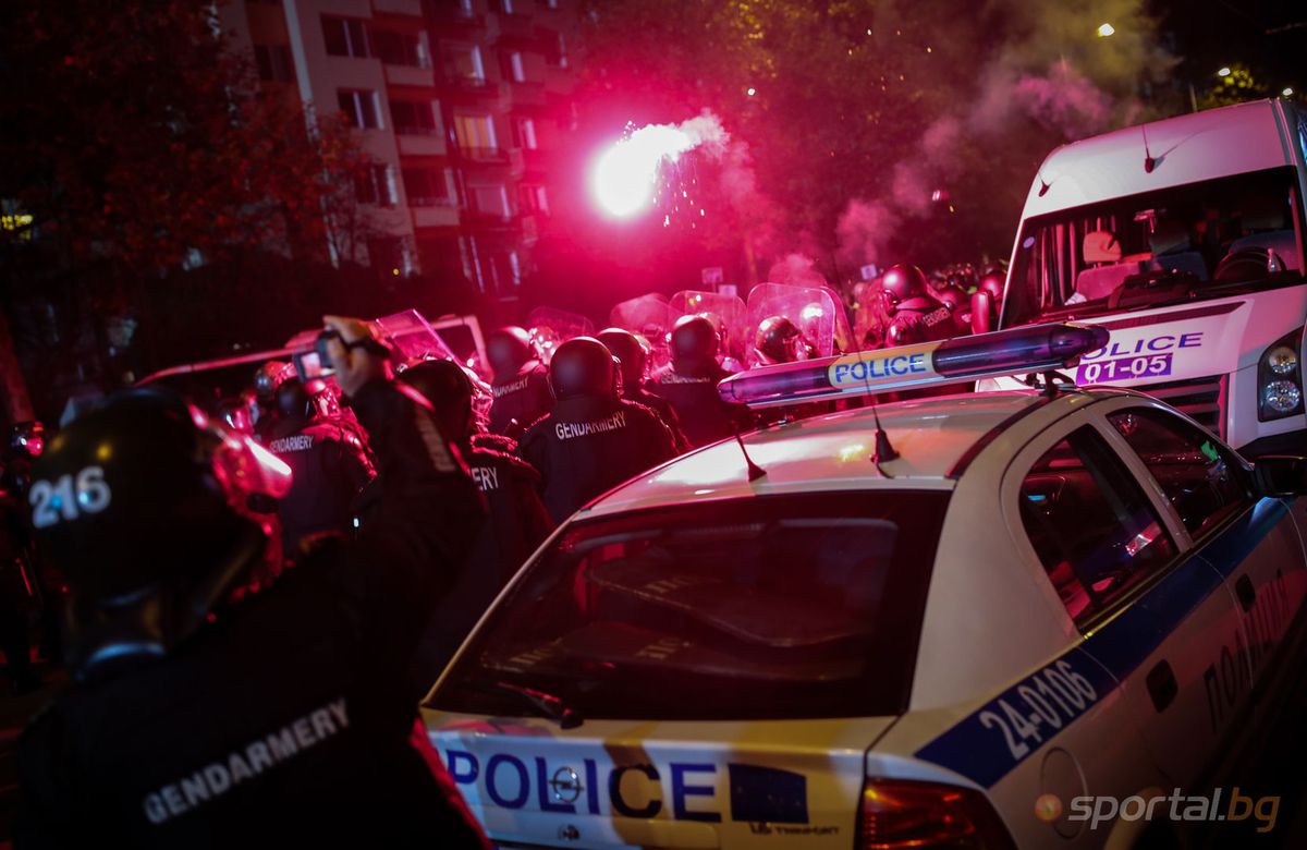 Haos pe străzile din Sofia în timpul meciului Bulgaria - Ungaria