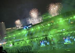 Ceremonie spectaculoasă înaintea primului Mare Premiu din Las Vegas după 40 de ani » Verstappen n-a fost impresionat: „Mă face să arăt ca un clovn”