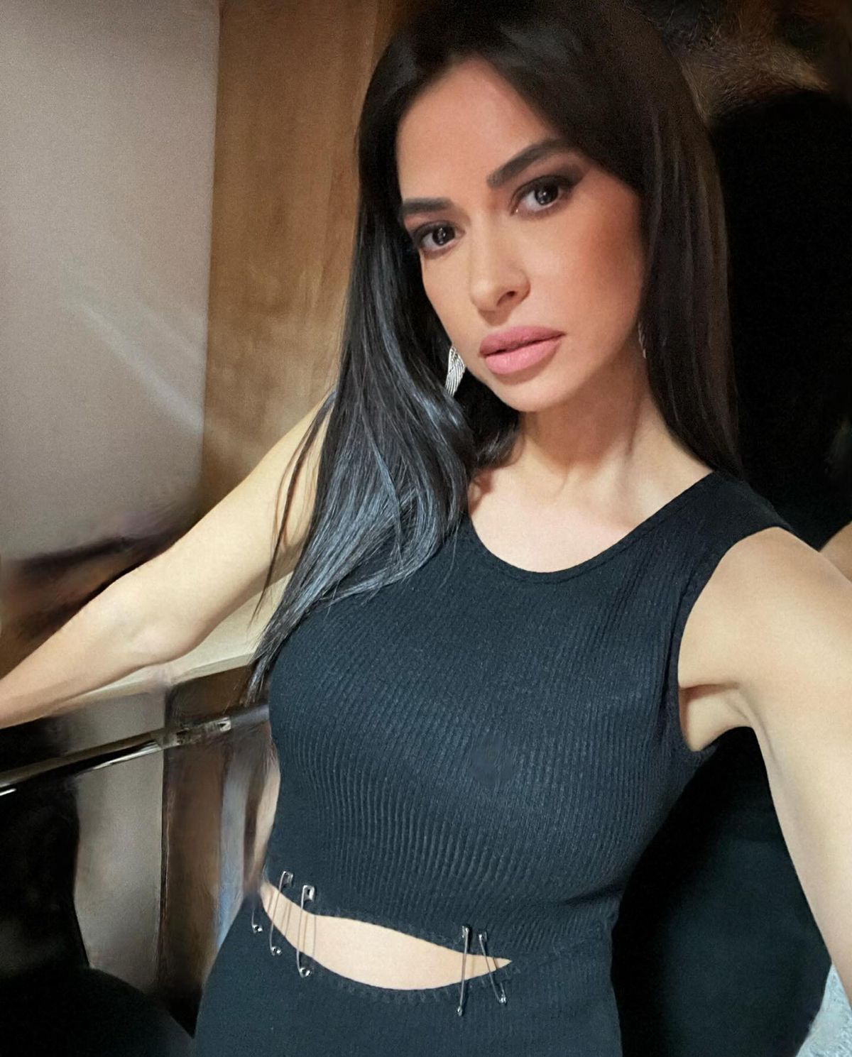 Gigi Becali sare în ajutorul unei prezentatoare TV, care a ajuns în cârje: „Am început recuperarea la FCSB”