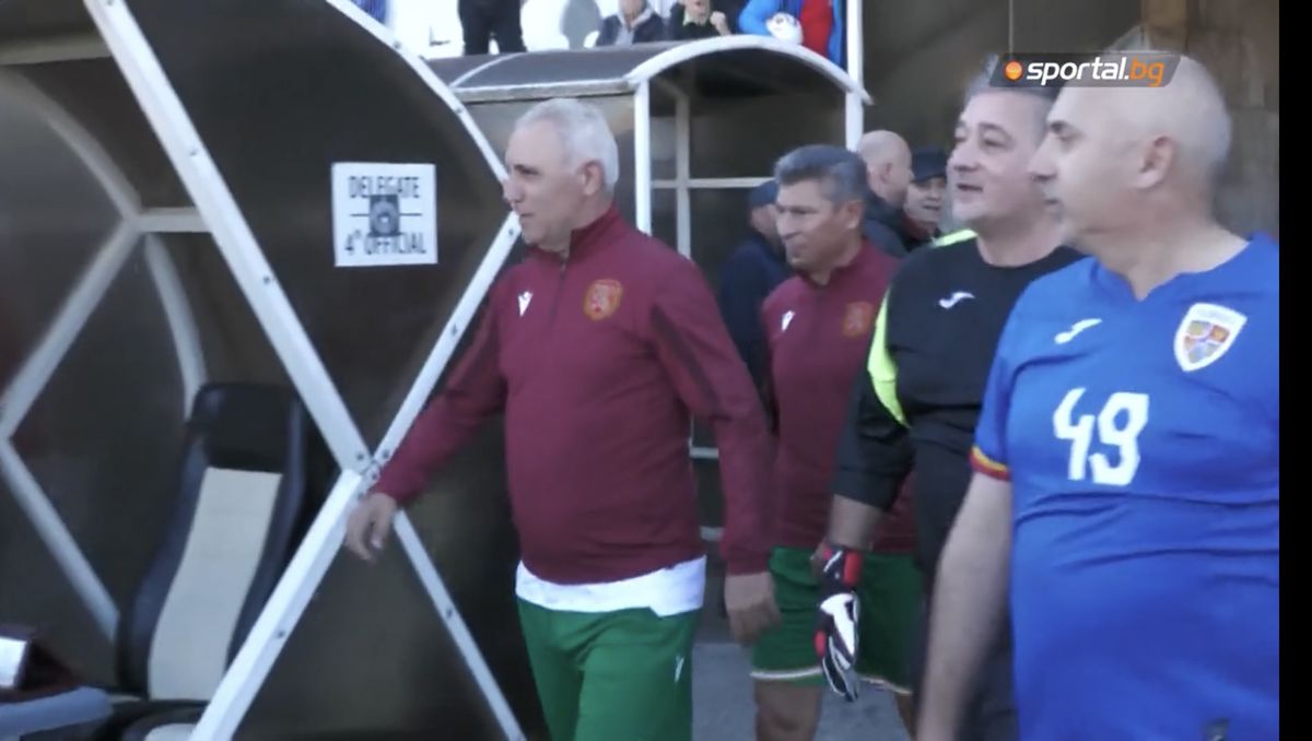 Cu ce se mai ocupă parlamentarii români: meci demonstrativ cu Stoicikov și Balakov » Marica a fost făcut „deputat” + explicațiile PNL-istului Robert Sighiartău