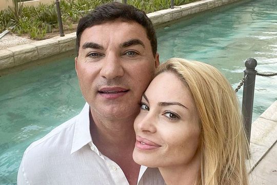 Cristi Borcea este căsătorit cu Valentina Pelinel și au împreună trei copii. Foto: Instagram