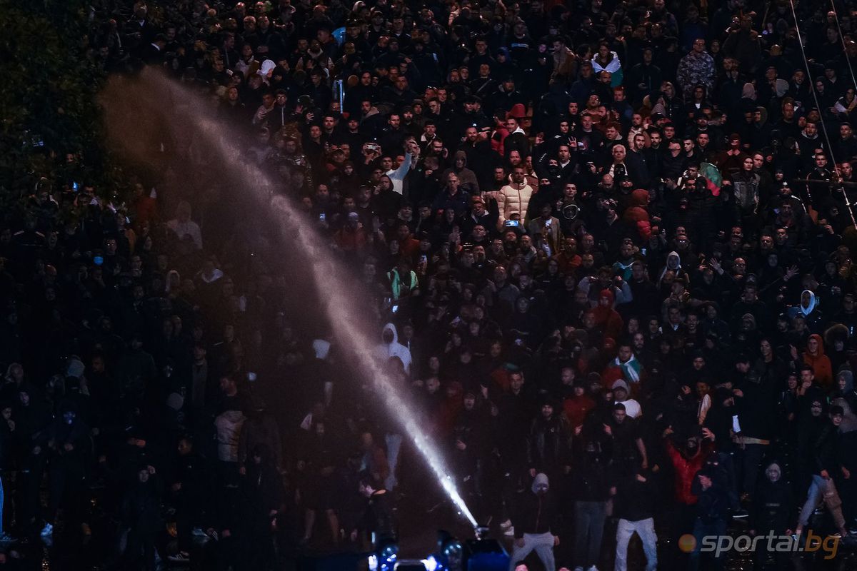 Haos pe străzile din Sofia în timpul meciului Bulgaria - Ungaria