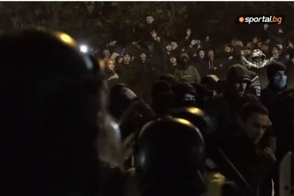 Haos pe străzile din Sofia în timpul meciului Bulgaria - Ungaria