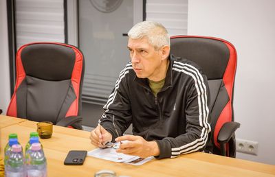 „Să îmi reproșeze asta Dinamo? Hilar!” » Președintele lui Csikszereda a ieșit la atac: „Abia am fost la vânat în pădure, îmi permit”