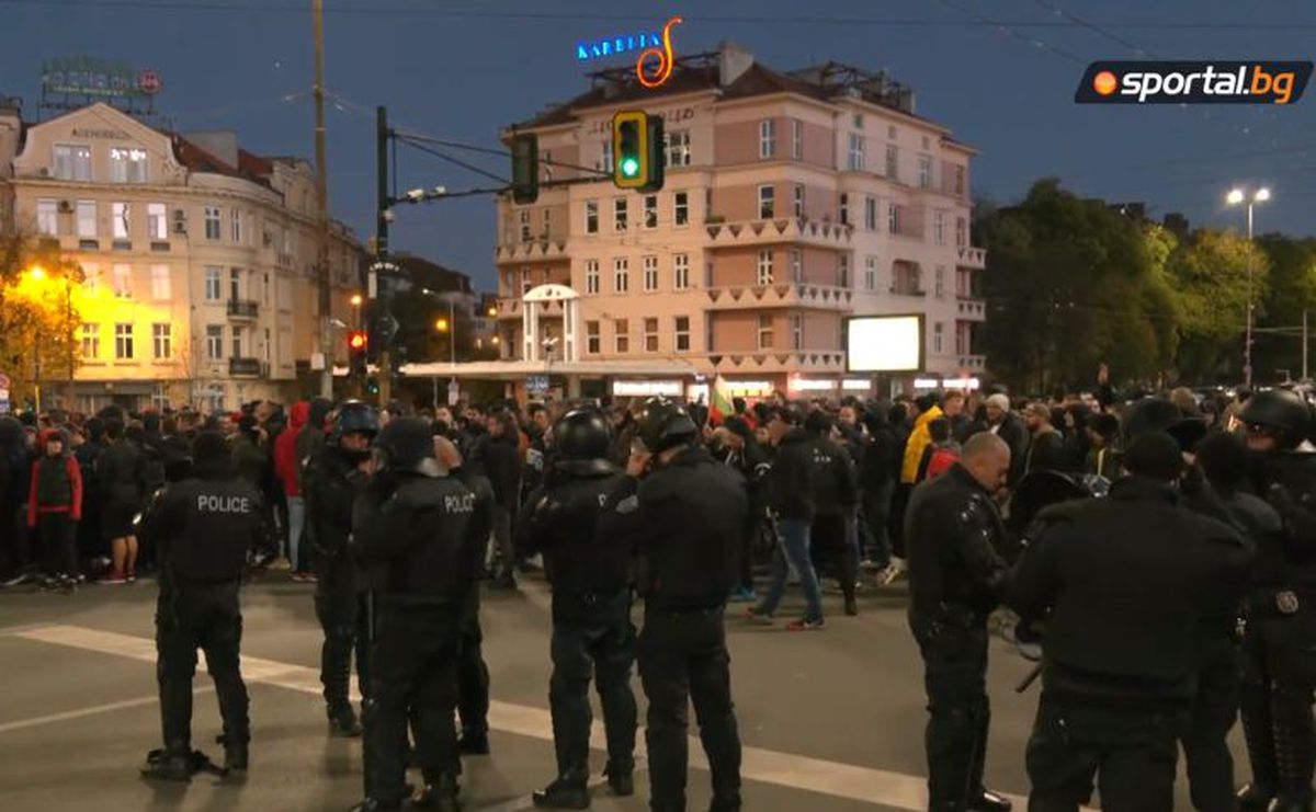 Haos pe străzile din Sofia în timpul meciului Bulgaria - Ungaria