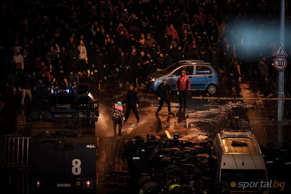 Haos pe străzile din Sofia în timpul meciului Bulgaria - Ungaria