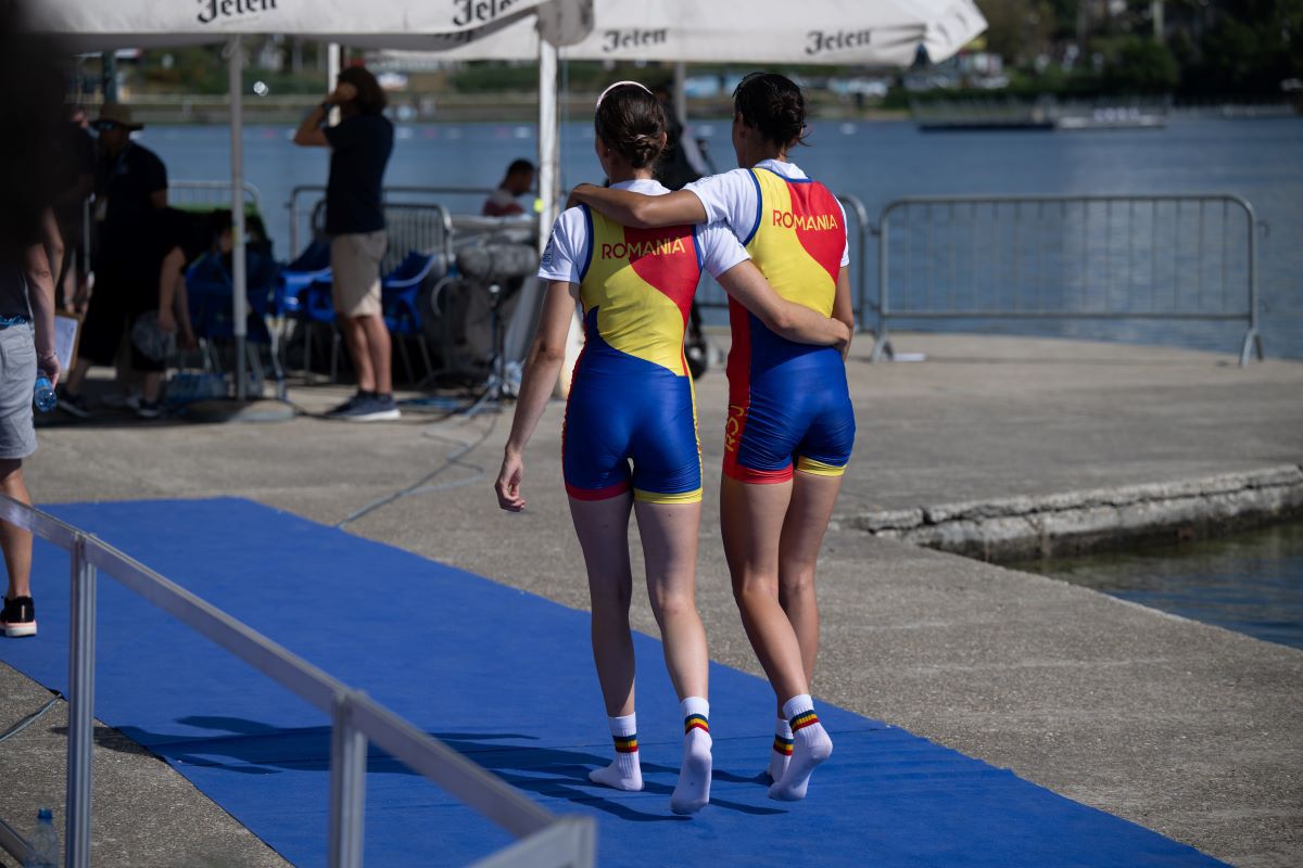 Ionela Cozmiuc - Mariana Dumitru