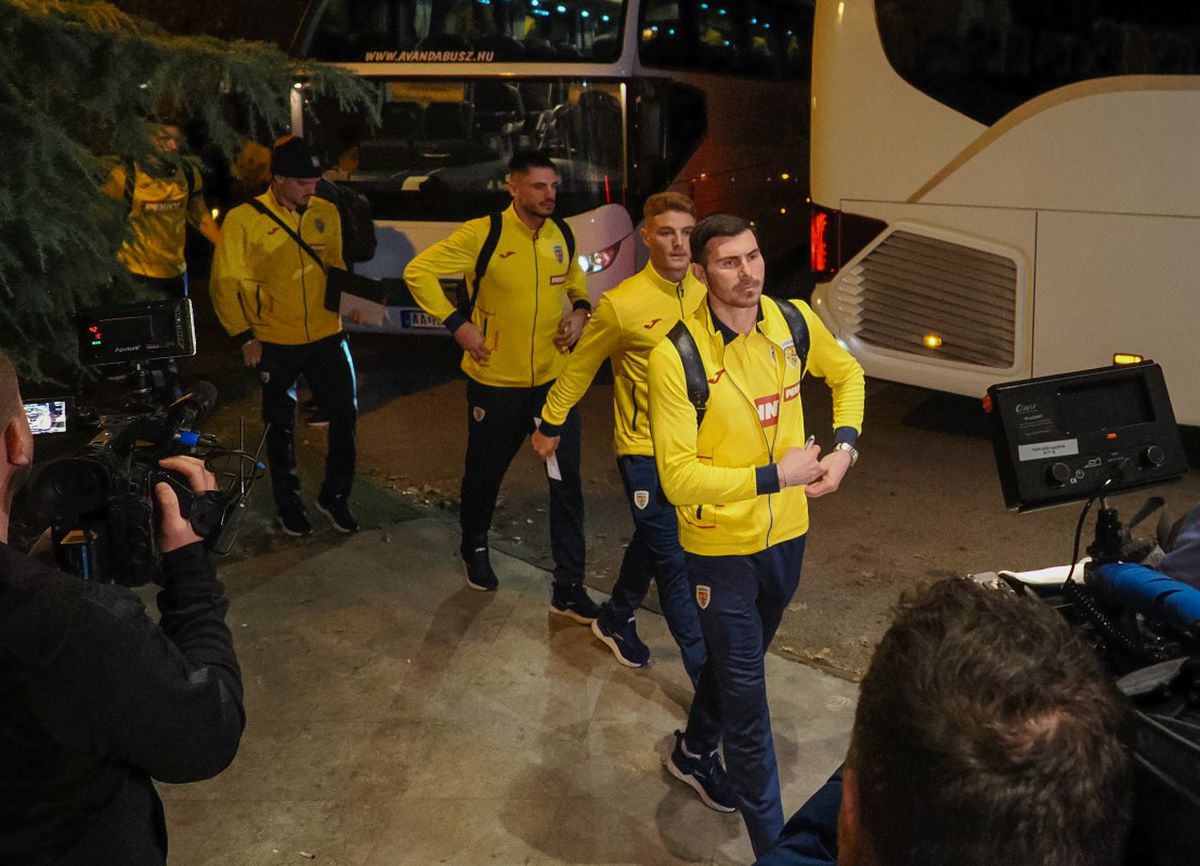 Sosirea naționalei României în Ungaria, pentru meciul cu Israel