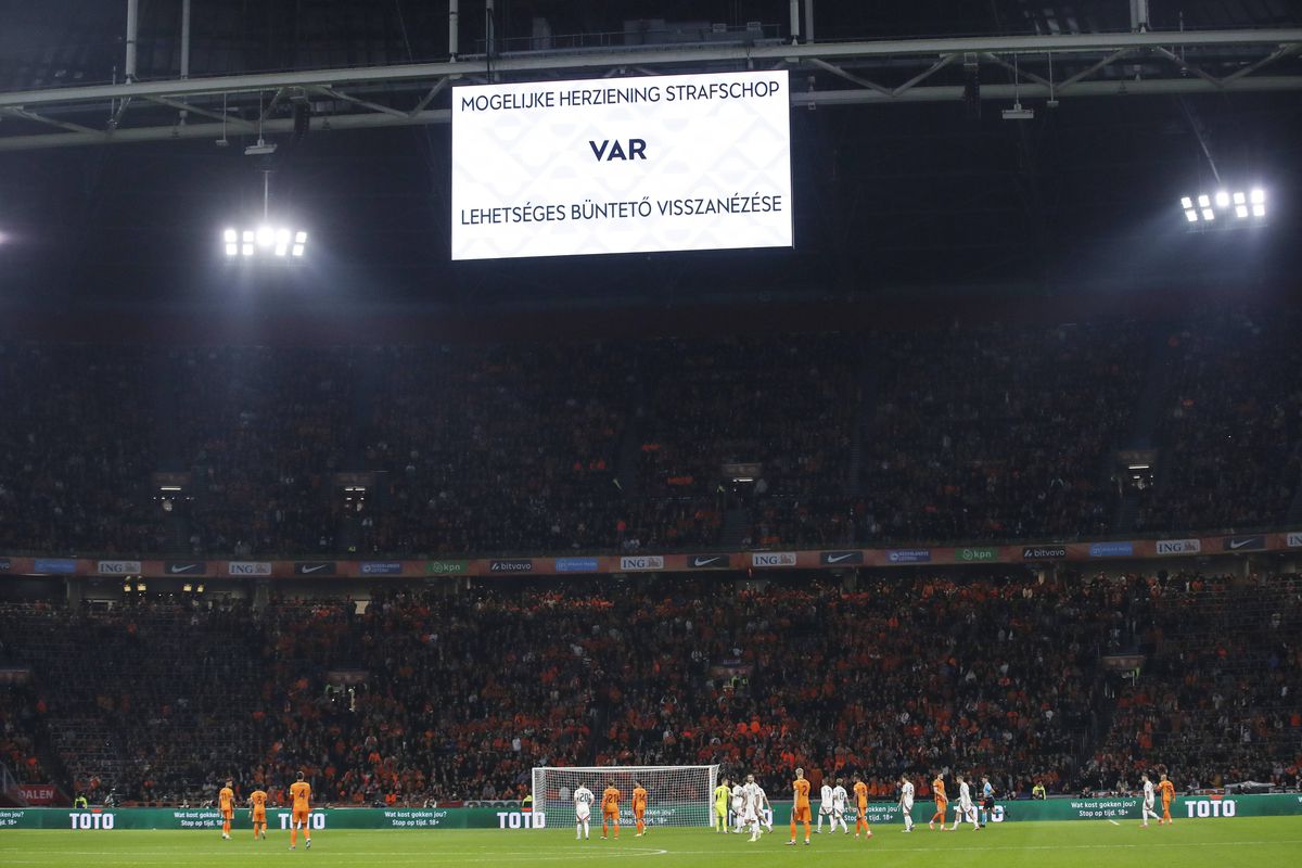 Adam Szalai, legenda Ungariei, s-a prăbușit pe marginea terenului » Momente cumplite la meciul cu Olanda, de la Amsterdam